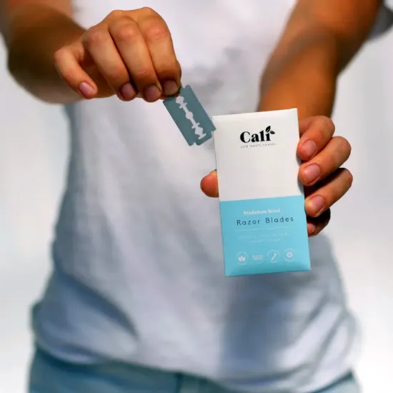 Premium Stainless Steel Razor Blades for a Smooth Shave